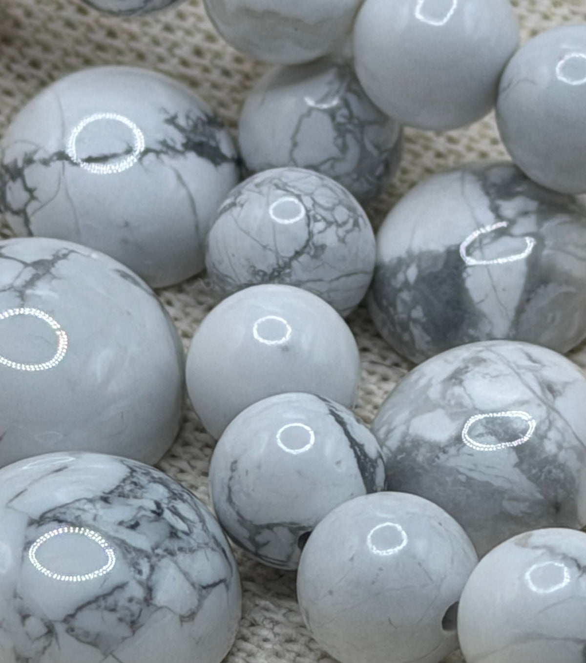 Howlite blanche